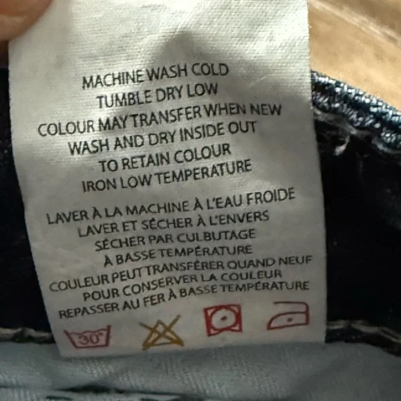 Silver Jeans Women’s W26 L33 Distressed Blue Jeans Flared Leg Bottom Slit - Picture 10 of 14